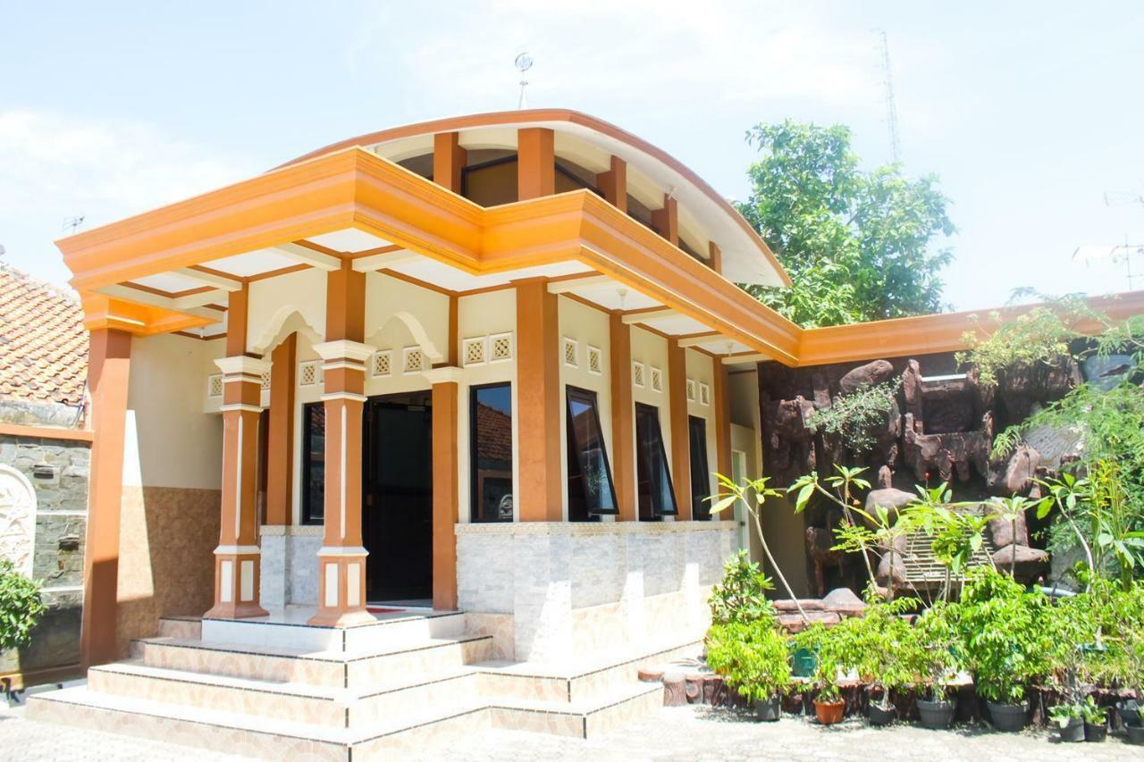 Hotel Wiwi Perkasa 2 Indramayu Exterior photo